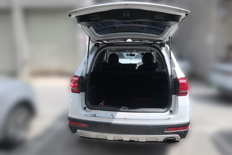 Used Haval H6 2017 Red-Label Sport Edition 1.5T Automatic Two-Wheel Drive Luxury Model Trunk
