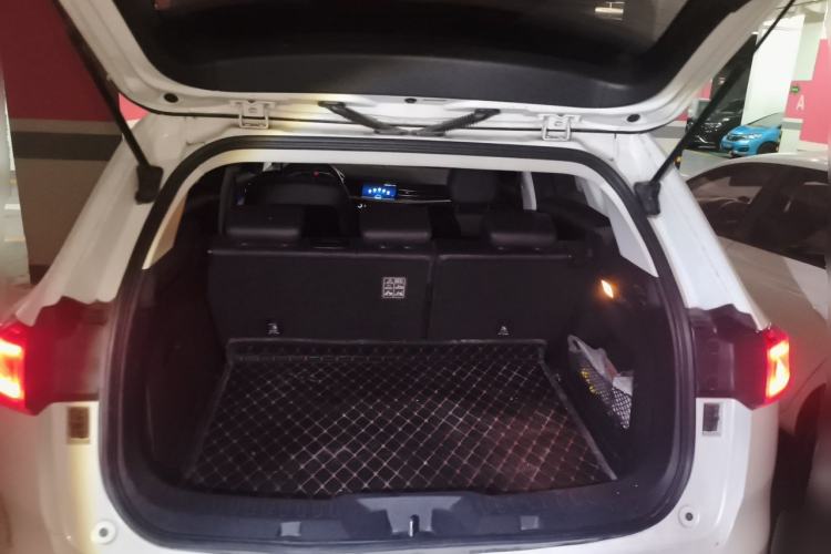 Used Haval H6 2017 Blue Label 1.5T Automatic Two-Wheel Drive ZhiShang Model Trunk