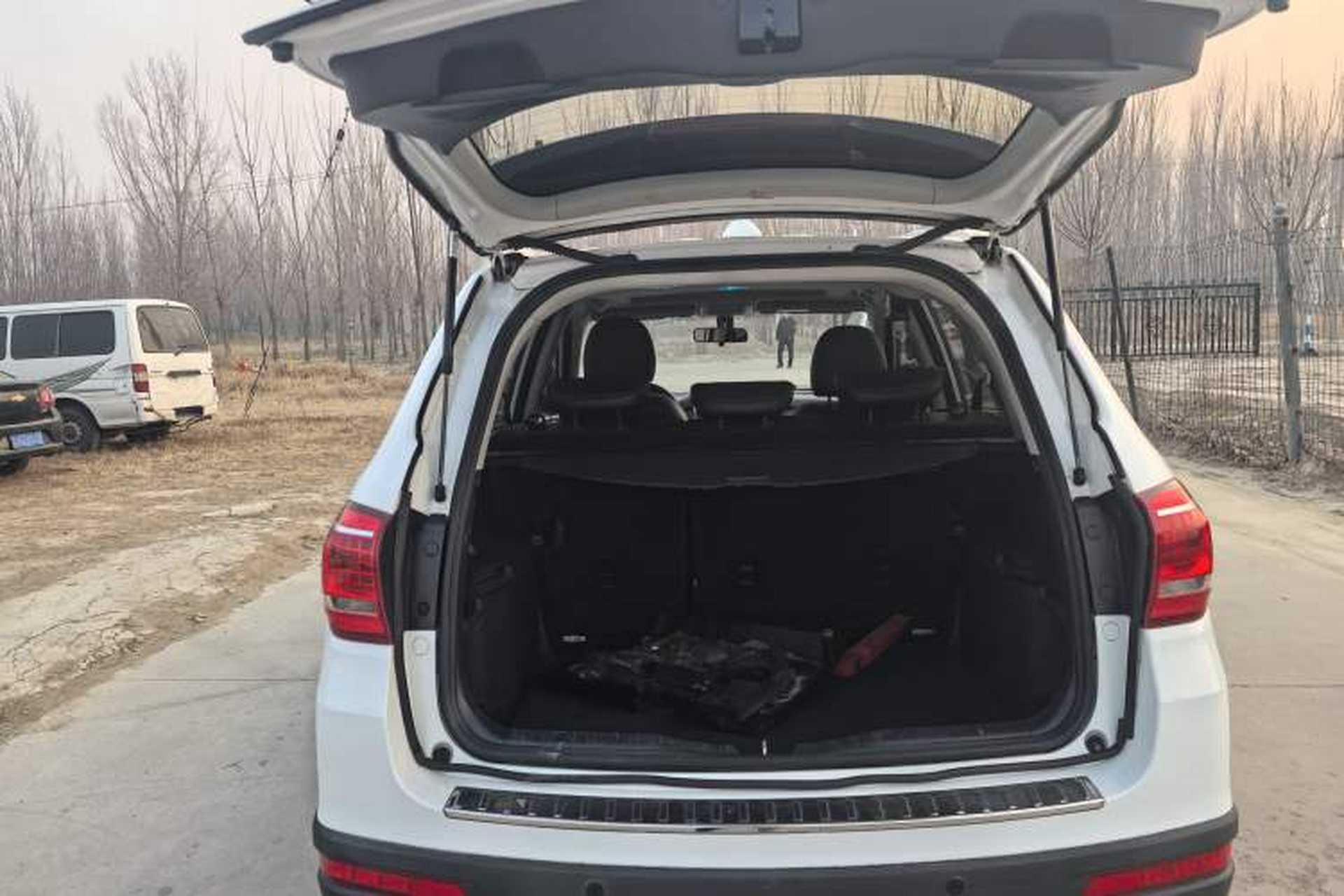 Used Haval H6 2017 Red-Label Sport Edition 1.5T Automatic Two-Wheel Drive Luxury Model Trunk