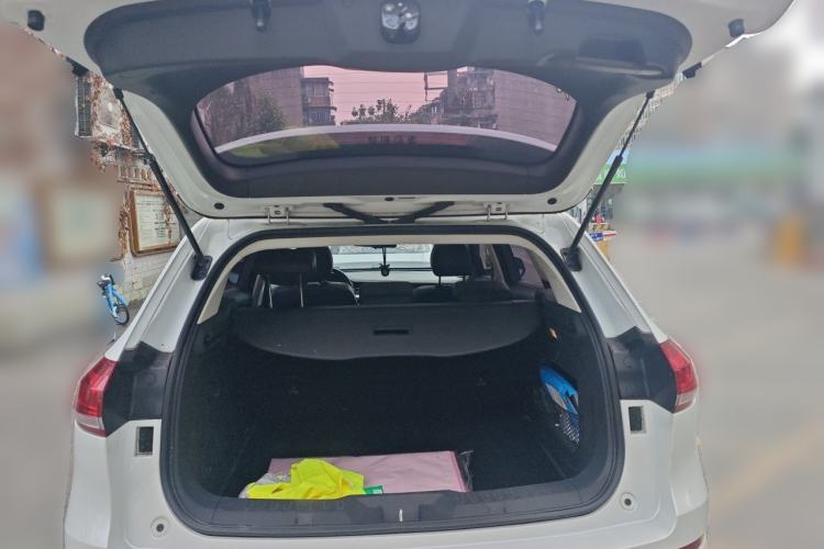 Used Haval H6 2017 Red-Label 1.5T Automatic Two-Wheel Drive Smart Edition Trunk