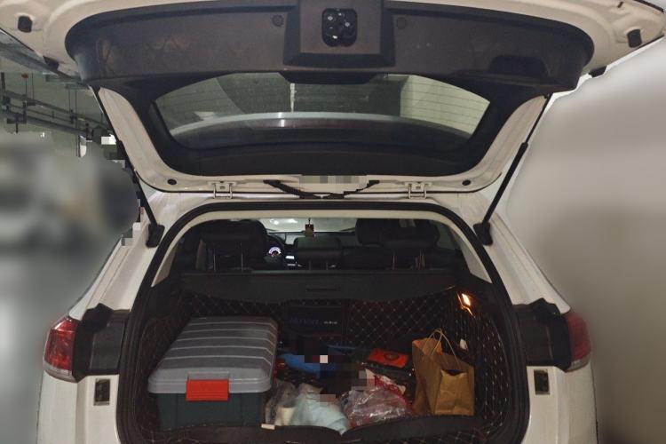 Used Haval H6 2017 Blue Label 2.0T Automatic Two-Wheel Drive Smart Edition Trunk
