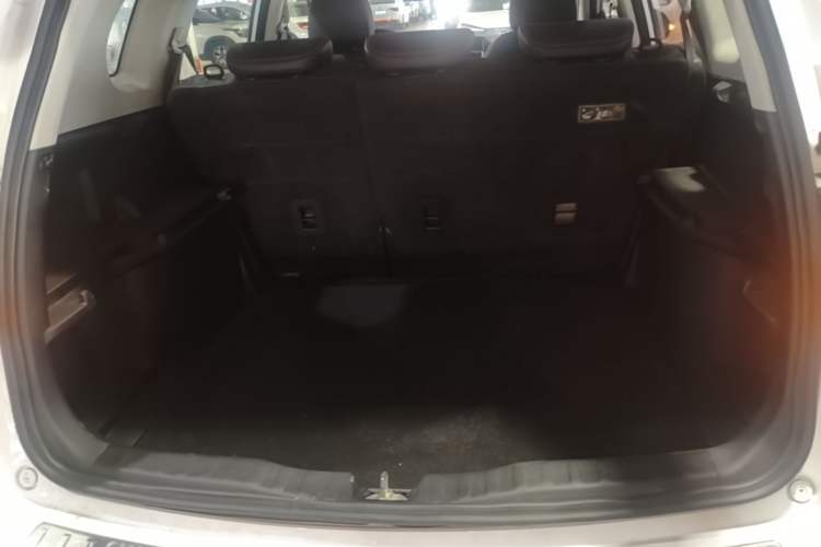 Used Haval H6 2017 Blue Label Sport Edition 1.5T Automatic Two-Wheel Drive Luxury Model Trunk