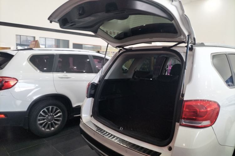 Used Haval H6 2017 Blue Label Sport Edition 1.5T Manual Two-Wheel Drive Elite Model Trunk