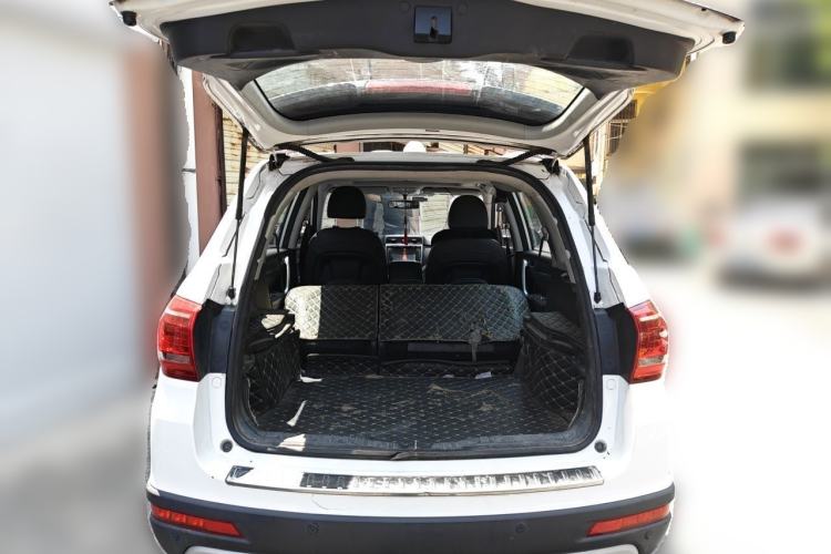 Used Haval H6 2017 Red-Label Sport Edition 1.5T Automatic Two-Wheel Drive Luxury Model Trunk