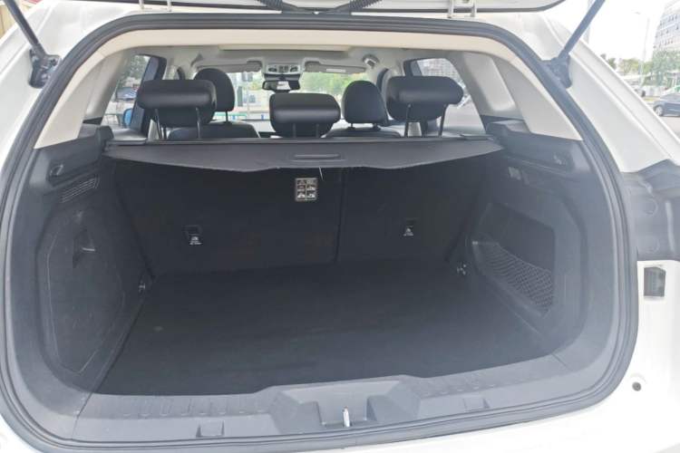 Used Haval H6 2017 Blue Label 2.0T Automatic Two-Wheel Drive Smart Edition Trunk