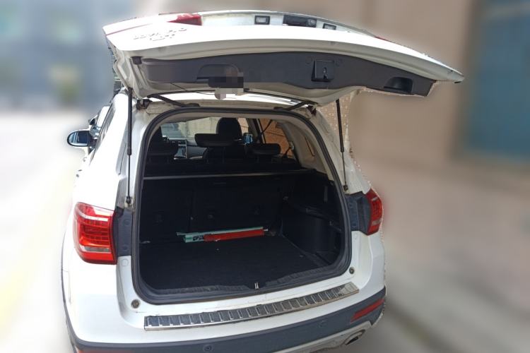 Used Haval H6 2017 Red-Label Sport Edition 1.5T Automatic Two-Wheel Drive Luxury Model Trunk