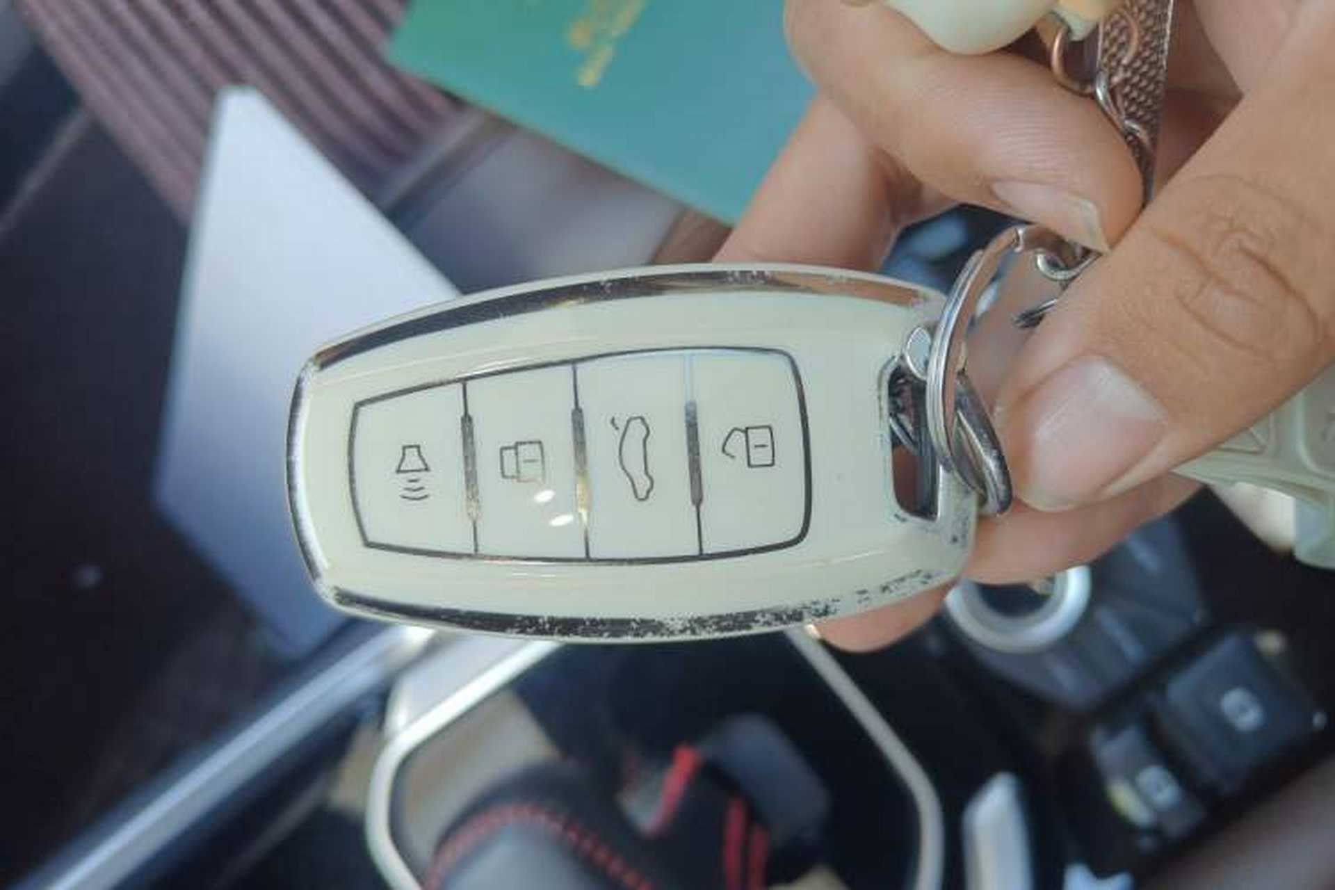 Used Haval H6 2017 Red Label 2.0T Automatic Two-Wheel Drive ZhiShang Model Vehicle Key