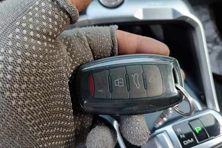 Used Haval H6 2017 Red-Label 1.3T Automatic Two-Wheel Drive ZhiShang Model Vehicle Key