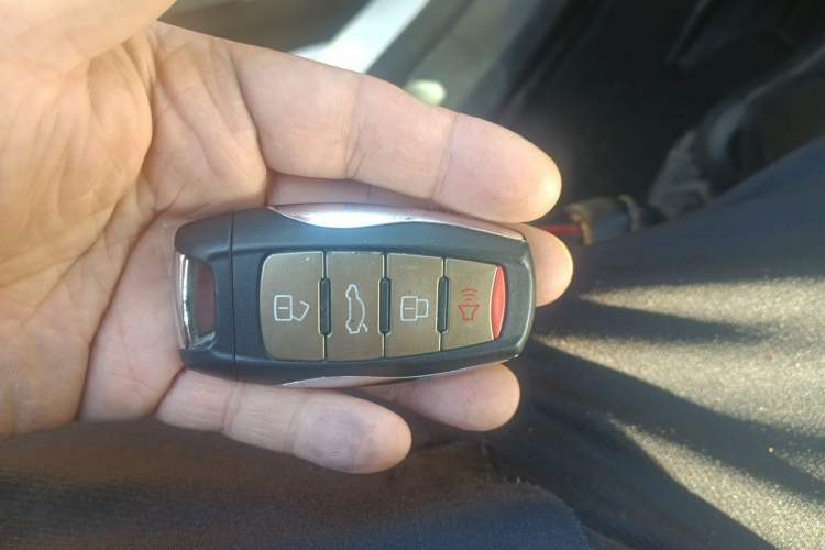 Used Haval H6 2017 Red Label 2.0T Automatic Two-Wheel Drive ZhiShang Model Vehicle Key
