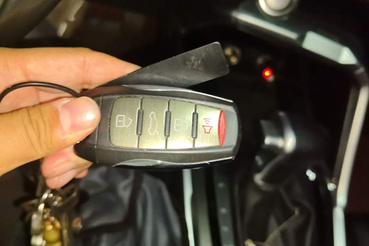 Used Haval H6 2017 Blue Label 1.5T Automatic Two-Wheel Drive ZhiShang Model Vehicle Key