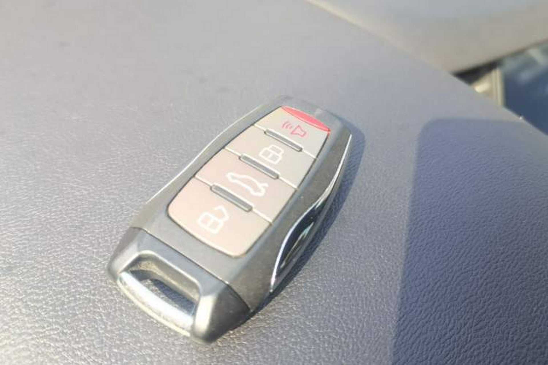 Used Haval H6 2017 Red-Label 1.5T Automatic Two-Wheel Drive Smart Edition Vehicle Key