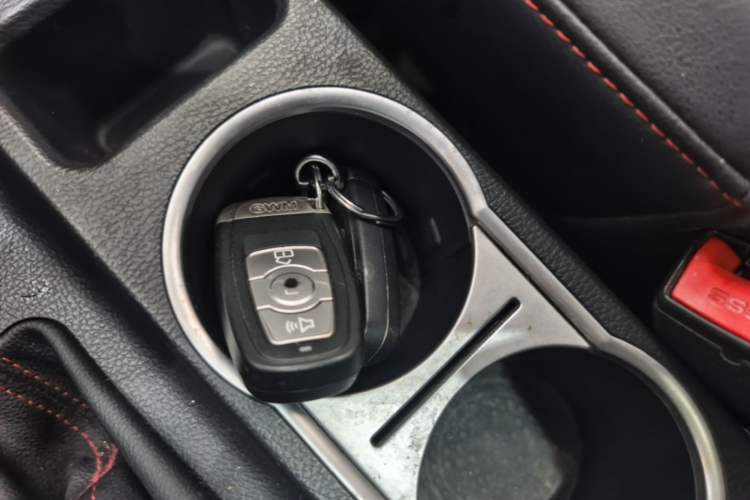 Used Haval H6 2017 Blue Label Sport Edition 1.5T Manual Two-Wheel Drive Elite Model Vehicle Key