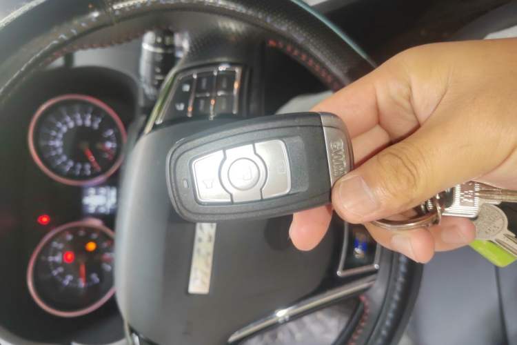 Used Haval H6 2017 Blue Label Sport Edition 1.5T Manual Two-Wheel Drive Elite Model Vehicle Key