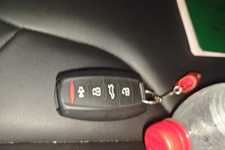 Used Haval H6 2017 Blue Label 2.0T Automatic Two-Wheel Drive Smart Edition Vehicle Key