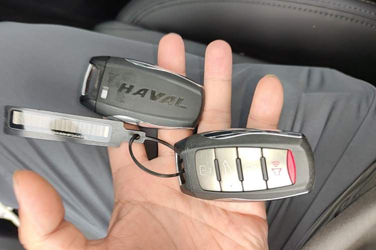 Used Haval H6 2017 Blue Label 1.5T Automatic Two-Wheel Drive ZhiShang Model Vehicle Key