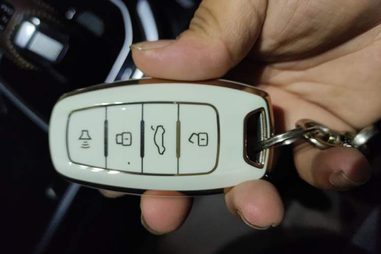 Used Haval H6 2017 Red Label 2.0T Automatic Two-Wheel Drive ZhiShang Model Vehicle Key