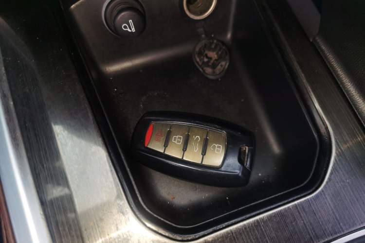 Used Haval H6 2017 Blue Label 2.0T Automatic Two-Wheel Drive Smart Edition Vehicle Key