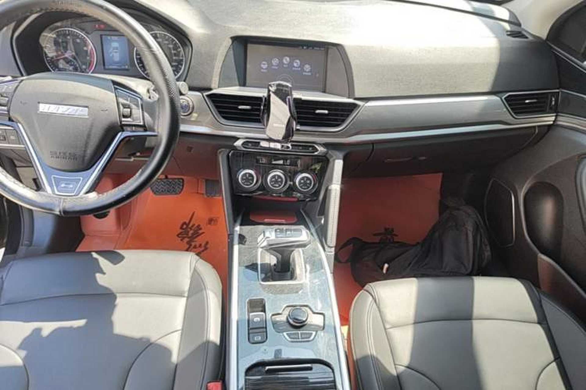 Used Haval H6 2018 Sport Edition 1.5T Automatic Two-Wheel Drive Elite Model China V Standard Audio And AC Panel