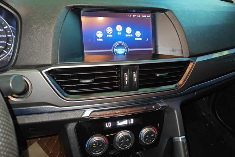 Used Haval H6 2018 Blue Label Sport Edition 1.5T Automatic Two-Wheel Drive Elite Model Audio And AC Panel