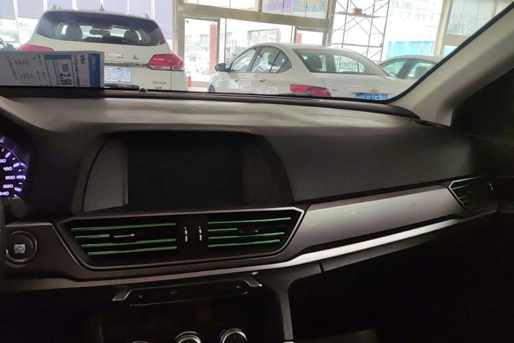 Used Haval H6 2018 Red-Label Sport Edition 1.5T Automatic Two-Wheel Drive Elite Model Audio And AC Panel