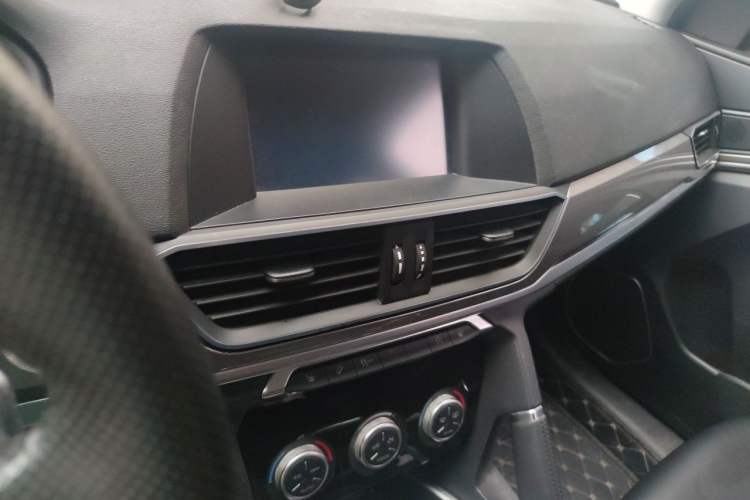 Used Haval H6 2018 Blue Label Sport Edition 1.5T Automatic Two-Wheel Drive Prestige Model Audio And AC Panel