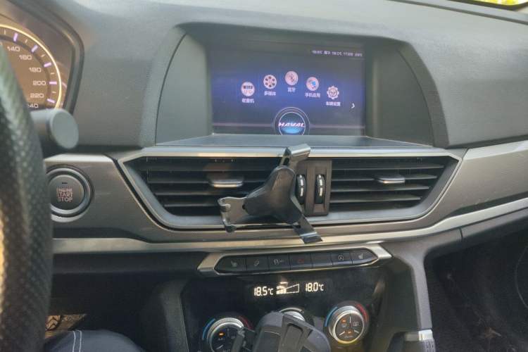 Used Haval H6 2018 Red-Label Sport Edition 1.5T Automatic Two-Wheel Drive Elite Model Audio And AC Panel