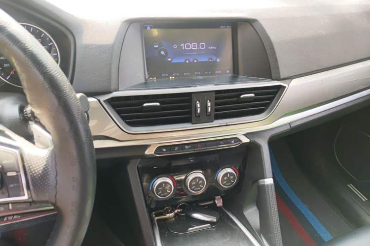 Used Haval H6 2018 Blue Label Sport Edition 1.5T Automatic Two-Wheel Drive Elite Model Audio And AC Panel
