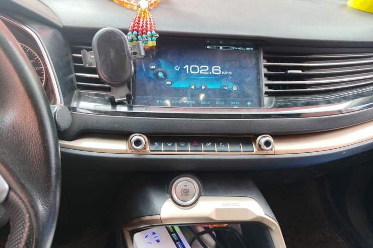 Used Haval H6 2018 Blue-Label 1.5T Automatic Luxury Model Audio And AC Panel