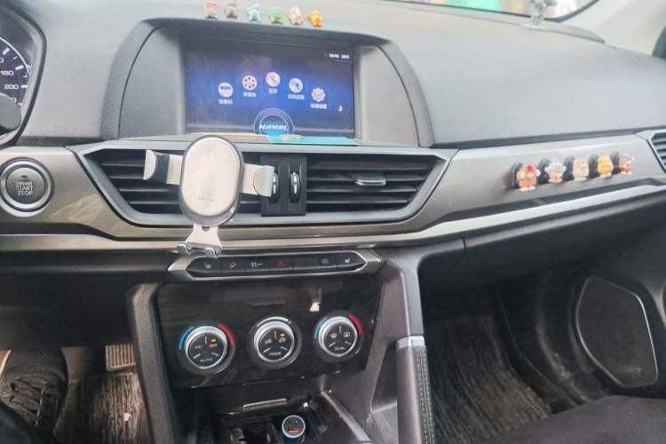 Used Haval H6 2018 Blue Label Sport Edition 1.5T Manual Two-Wheel Drive Elite Model Audio And AC Panel