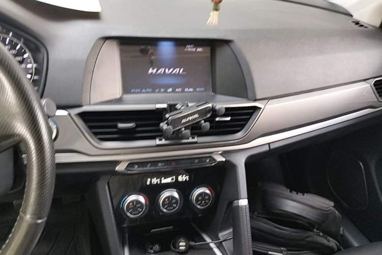 Used Haval H6 2018 Sport Edition 1.5T Manual Two-Wheel Drive Elite Model China V Standard Audio And AC Panel