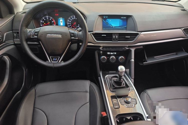 Used Haval H6 2018 Blue Label Sport Edition 1.5T Manual Two-Wheel Drive Elite Model Center Console