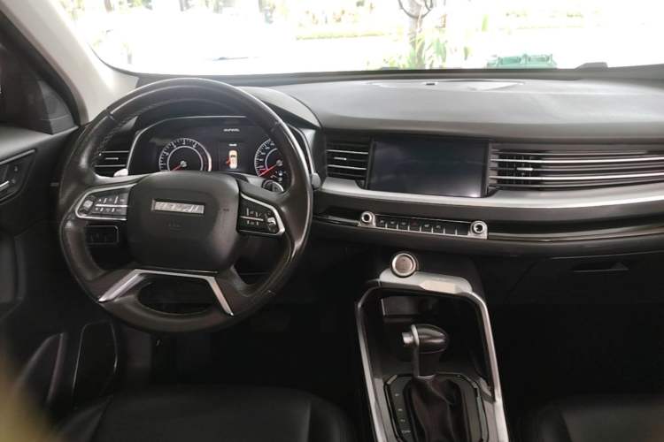 Used Haval H6 2018 Red-Label 1.5T Automatic Luxury Model Center Console