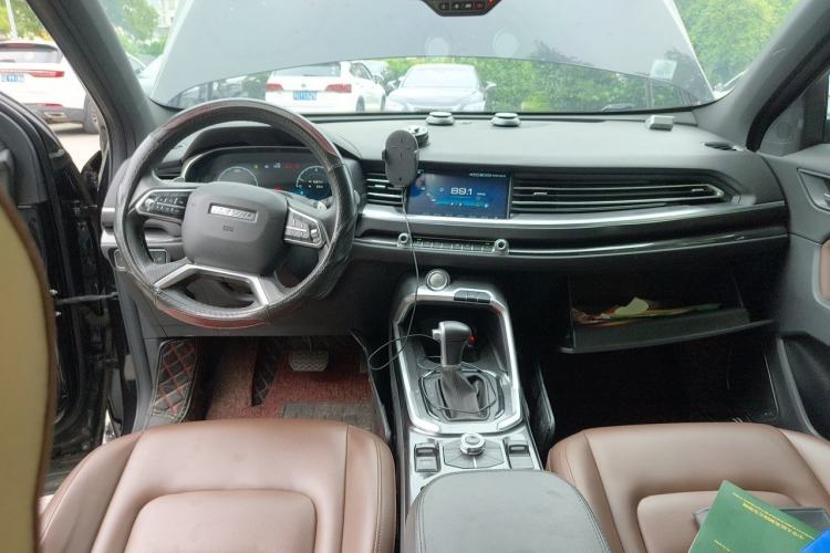 Used Haval H6 2018 Blue Label 1.5T Automatic Ultra-Luxury Model Center Console