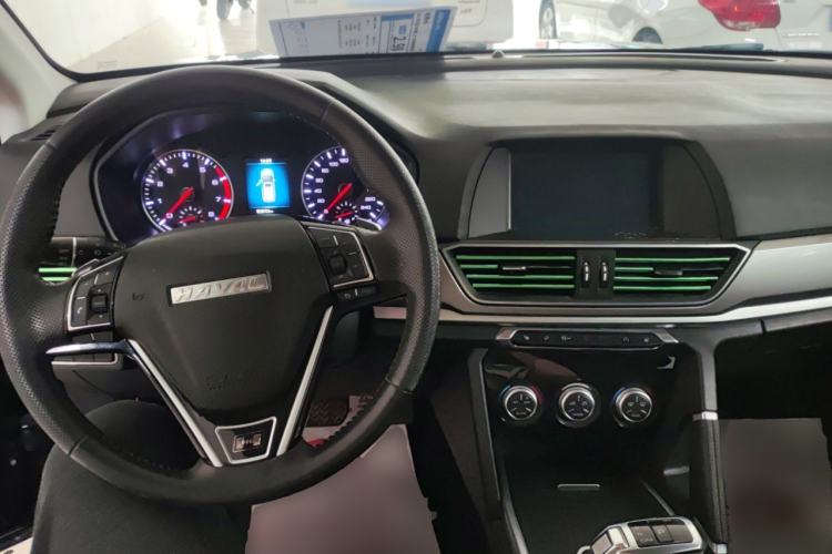 Used Haval H6 2018 Red-Label Sport Edition 1.5T Automatic Two-Wheel Drive Elite Model Center Console