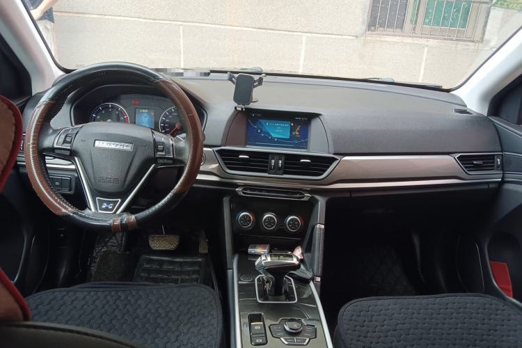Used Haval H6 2018 Blue Label Sport Edition 1.5T Automatic Two-Wheel Drive Elite Model Center Console