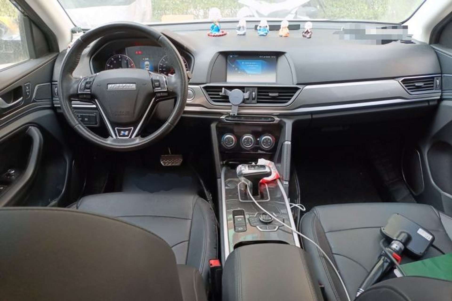 Used Haval H6 2018 Blue Label Sport Edition 1.5T Automatic Two-Wheel Drive Elite Model Center Console