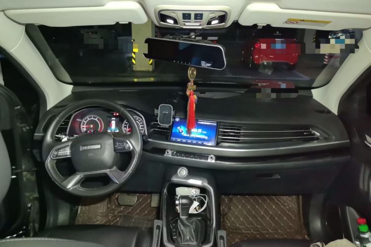 Used Haval H6 2018 Blue-Label 1.5T Automatic Luxury Model Center Console