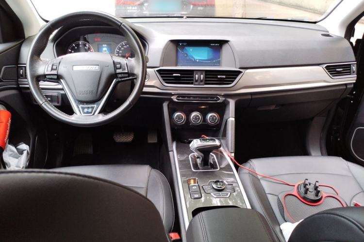 Used Haval H6 2018 Blue Label Sport Edition 1.5T Automatic Two-Wheel Drive Elite Model Center Console