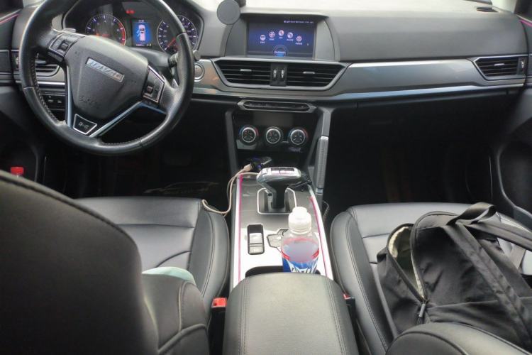 Used Haval H6 2018 Sport Edition 1.5T Automatic Two-Wheel Drive Elite Model China V Standard Center Console