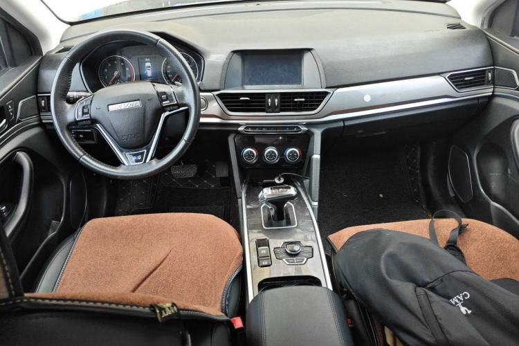 Used Haval H6 2018 Blue Label Sport Edition 1.5T Automatic Two-Wheel Drive Elite Model Center Console