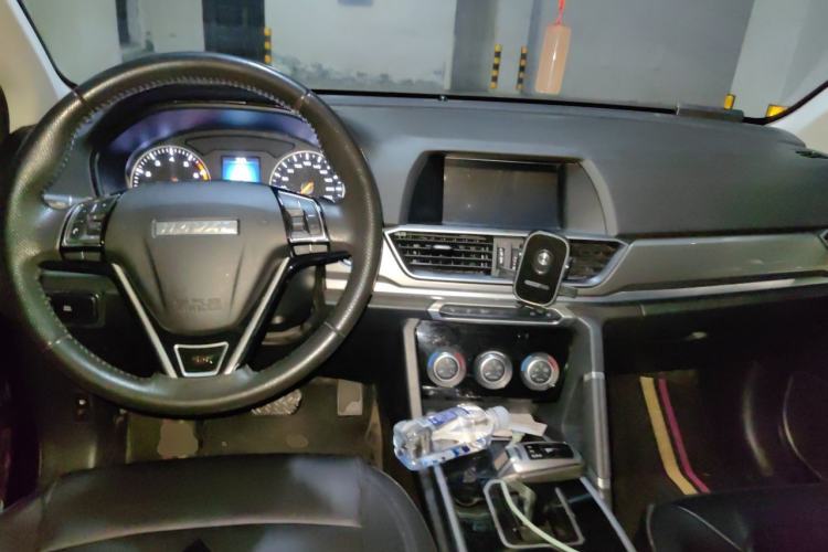 Used Haval H6 2018 Sport Edition 1.5T Automatic Two-Wheel Drive Elite Model China V Standard Center Console