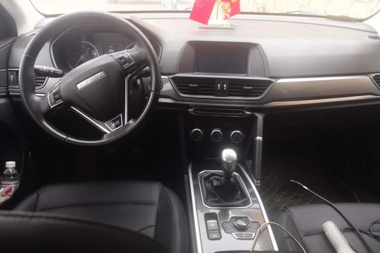 Used Haval H6 2018 Blue Label Sport Edition 1.5T Manual Two-Wheel Drive Elite Model Center Console