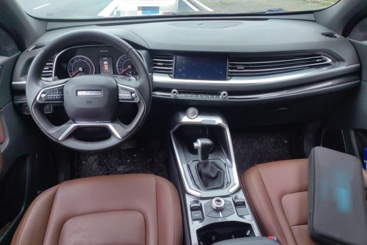 Used Haval H6 2018 Red-Label 1.5T Automatic Luxury Model Center Console