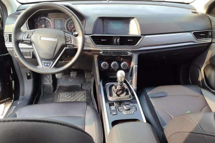 Used Haval H6 2018 Blue Label Sport Edition 1.5T Manual Two-Wheel Drive Elite Model Center Console