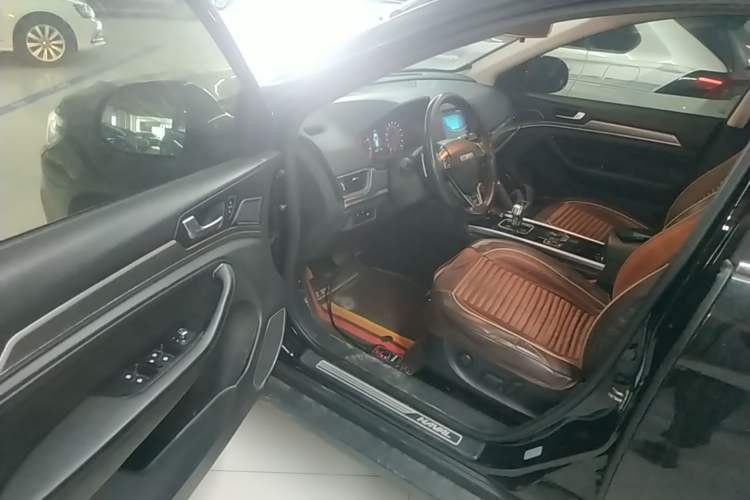 Used Haval H6 2018 Blue Label Sport Edition 1.5T Automatic Two-Wheel Drive Elite Model Driver Seat