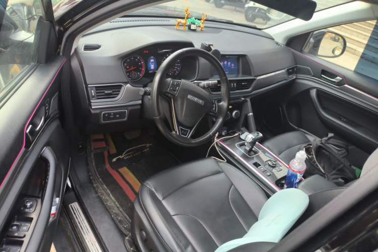 Used Haval H6 2018 Sport Edition 1.5T Automatic Two-Wheel Drive Elite Model China V Standard Driver Seat