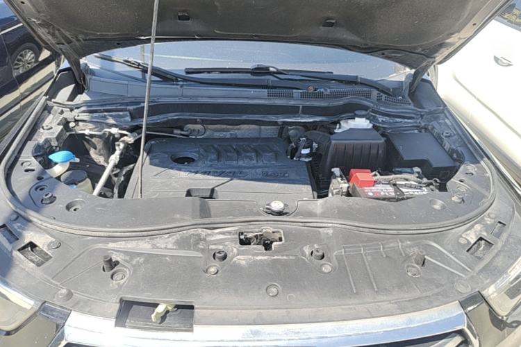 Used Haval H6 2018 Sport Edition 1.5T Automatic Two-Wheel Drive Elite Model China V Standard Engine Bay