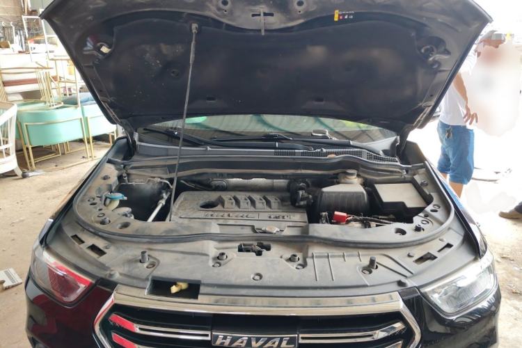 Used Haval H6 2018 Sport Edition 1.5T Manual Two-Wheel Drive Elite Model China V Standard Engine Bay
