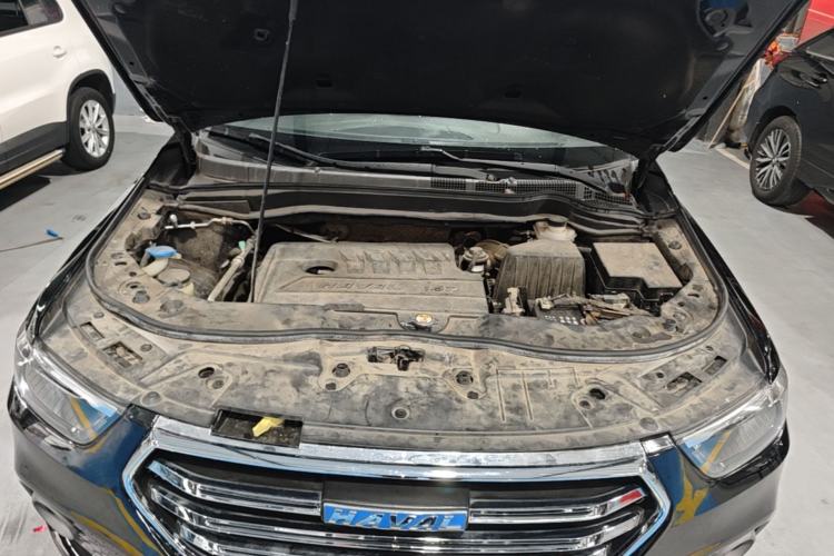 Used Haval H6 2018 Sport Edition 1.5T Manual Two-Wheel Drive Elite Model China V Standard Engine Bay