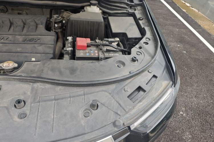 Used Haval H6 2018 Blue Label Sport Edition 1.5T Automatic Two-Wheel Drive Elite Model Engine Bay Left